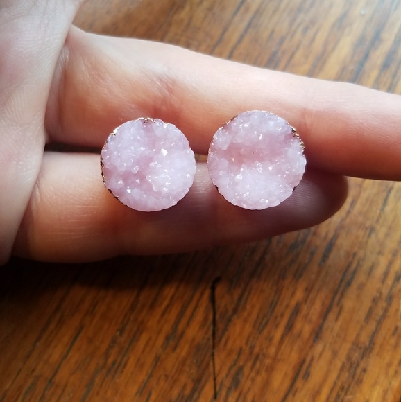NWOT Light Pink Gold Plated Druzy Studs - Picture 3 of 8